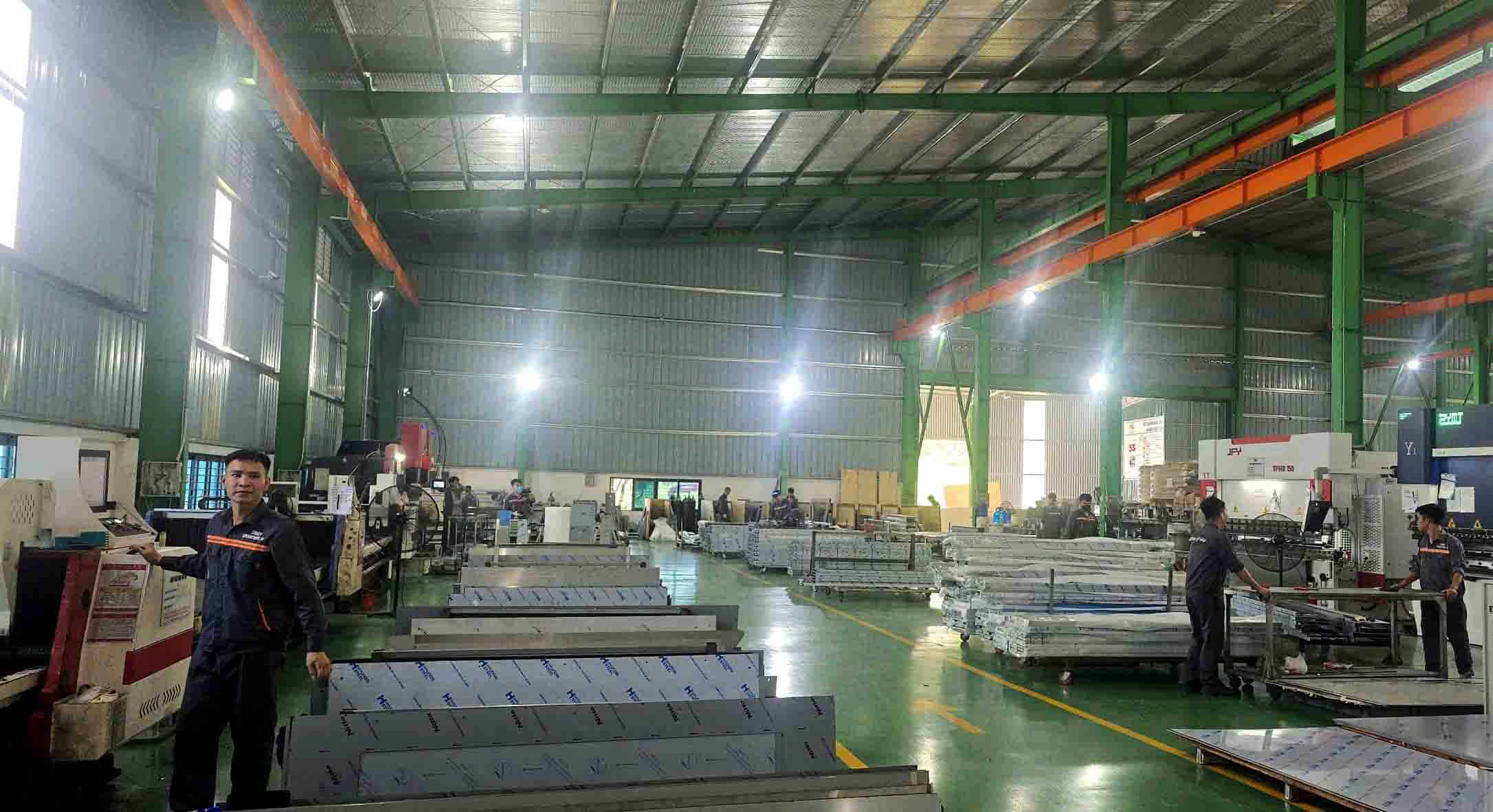 Nhà Máy Hiện Đại